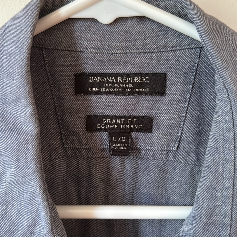 Banana Republic Luxe Flannel - Picture 2 of 4